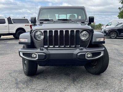 2023 Jeep Gladiator Sport