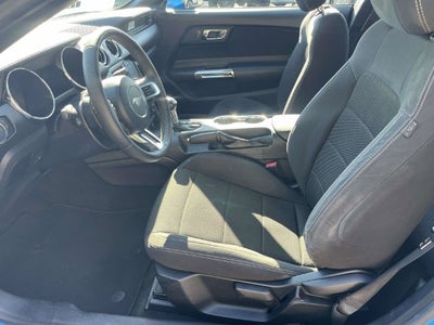 2017 Ford Mustang V6