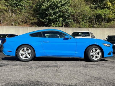 2017 Ford Mustang V6