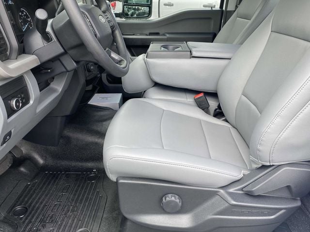 2025 Ford F-600SD XL Commercial