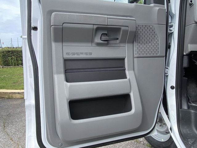 2026 Ford E-350SD Base Cutaway