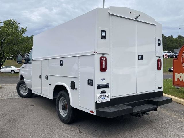 2026 Ford E-350SD Base Cutaway