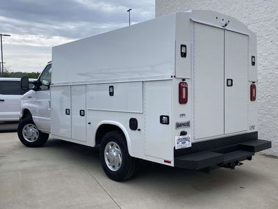 2026 Ford E-350SD Base Cutaway