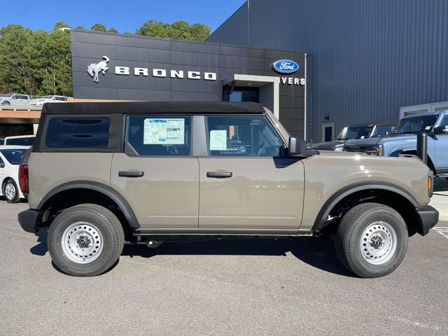 2025 Ford Bronco Base