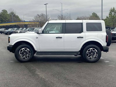 2026 Ford Bronco Outer Banks