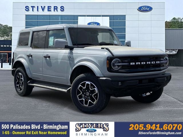 2026 Ford Bronco Outer Banks