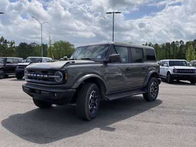 2026 Ford Bronco Outer Banks