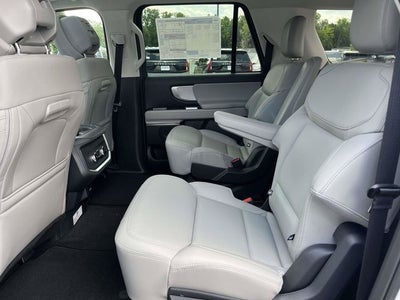 2027 Ford Expedition Max Active