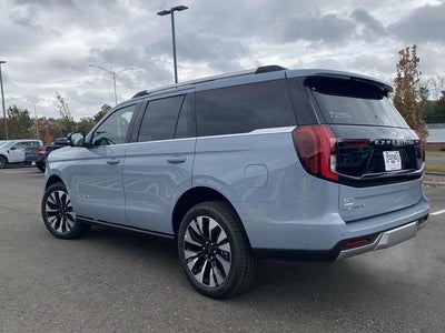 2025 Ford Expedition Platinum