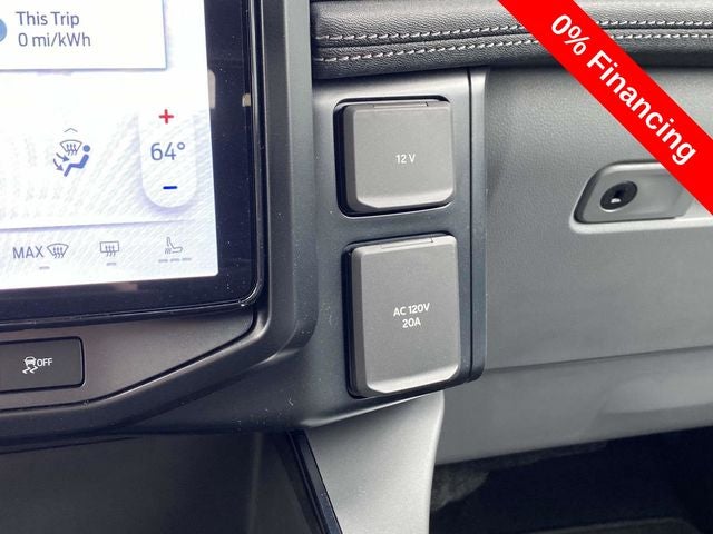 2025 Ford F-150 Lightning Flash