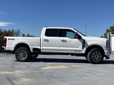 2027 Ford F-350SD Platinum