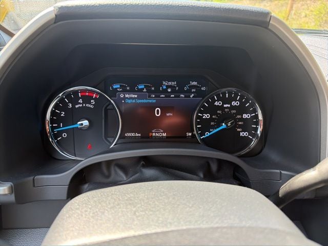 2022 Ford F-350SD Lariat