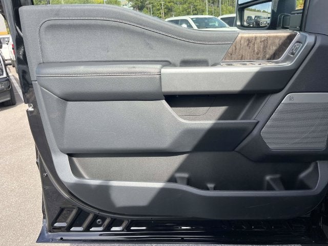 2027 Ford F-350SD Lariat DRW