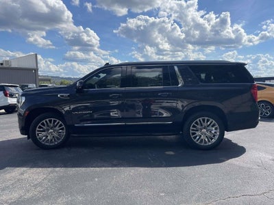 2023 GMC Yukon XL SLT
