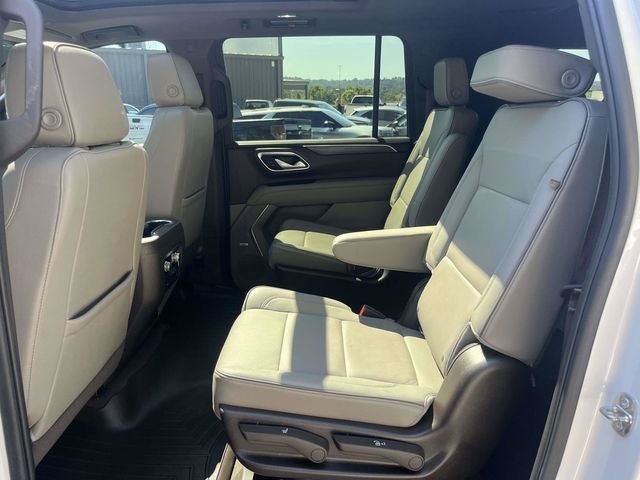 2022 GMC Yukon XL SLT