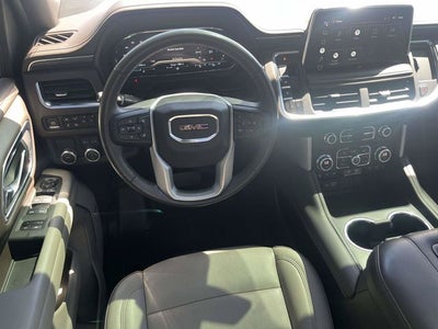 2022 GMC Yukon XL SLT