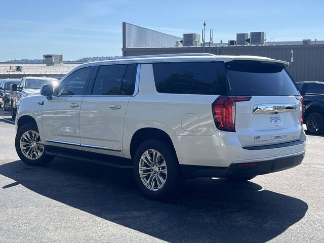 2022 GMC Yukon XL SLT