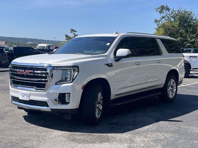 2022 GMC Yukon XL SLT