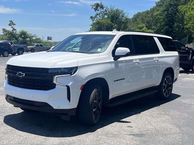 2023 Chevrolet Suburban RST
