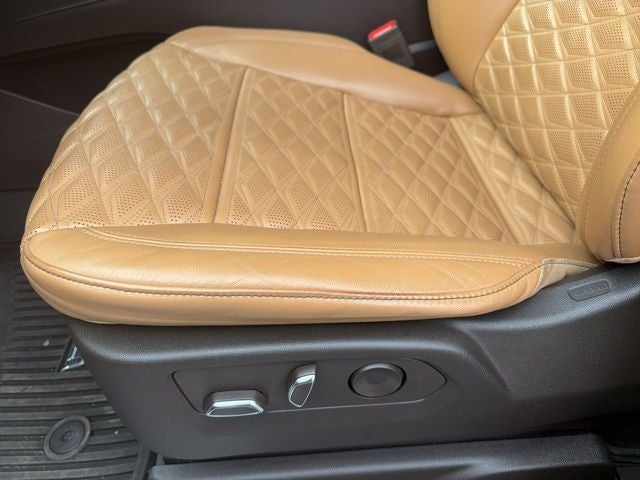 2022 Cadillac Escalade ESV Premium