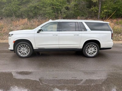 2022 Cadillac Escalade ESV Premium