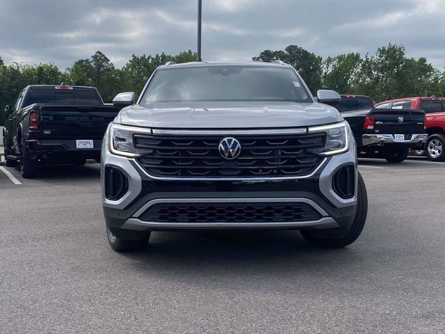 2024 Volkswagen Atlas Cross Sport 2.0T SE w/Technology