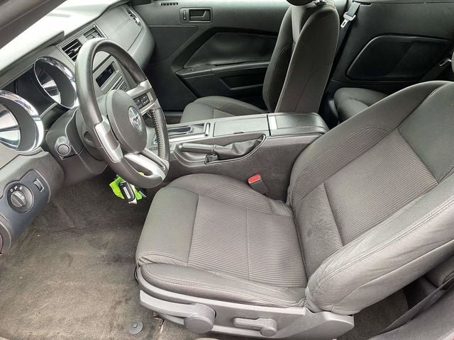 2013 Ford Mustang V6