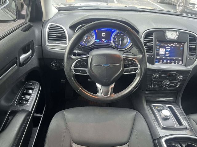 2019 Chrysler 300 Touring