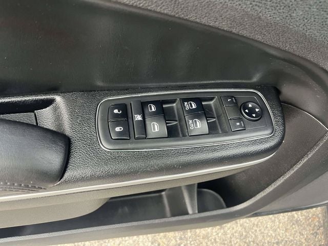 2019 Chrysler 300 Touring