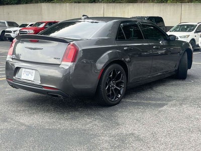 2019 Chrysler 300 Touring