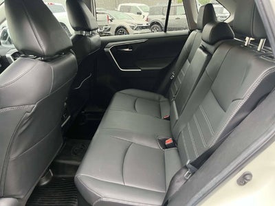 2022 Toyota RAV4 Hybrid XLE Premium
