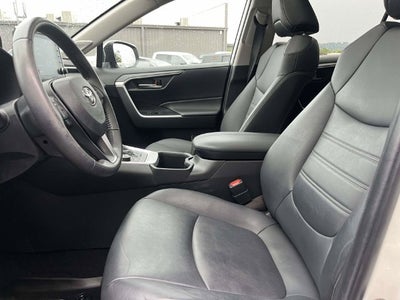 2022 Toyota RAV4 Hybrid XLE Premium