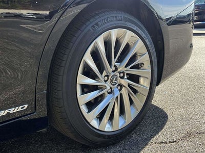2020 Lexus ES 300h Ultra Luxury