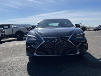 2020 Lexus ES 300h Ultra Luxury