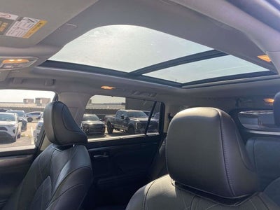 2023 Toyota Highlander Platinum