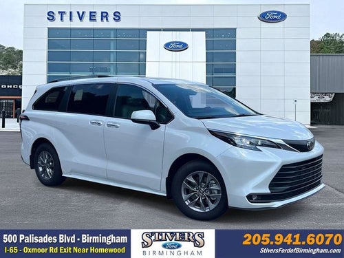 2026 Toyota Sienna XLE 8 Passenger