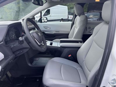 2026 Toyota Sienna XLE 8 Passenger