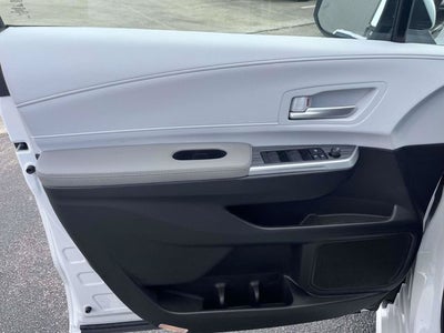 2026 Toyota Sienna XLE 8 Passenger