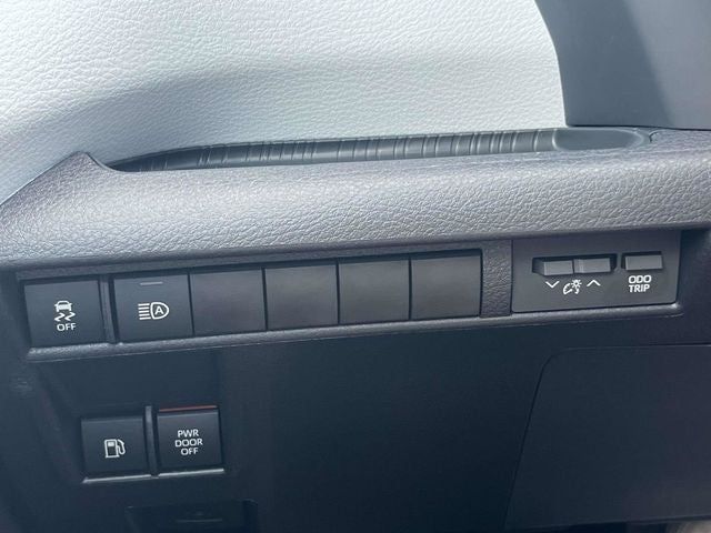 2026 Toyota Sienna XLE 8 Passenger