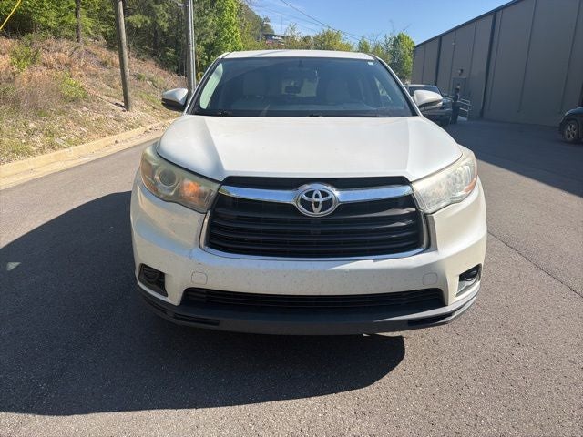 2016 Toyota Highlander LE V6