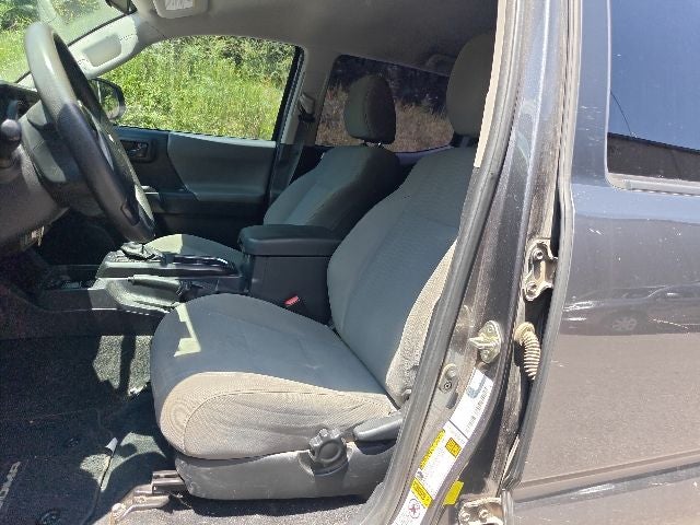 2017 Toyota Tacoma SR