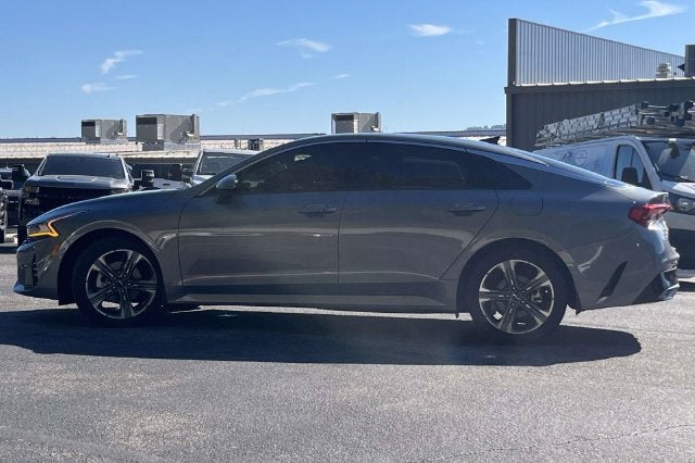 2022 Kia K5 EX