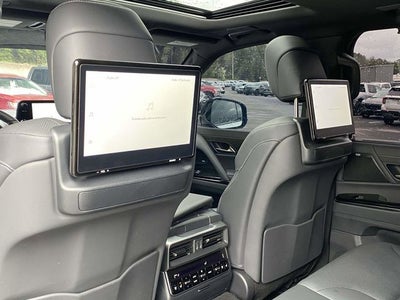 2025 Lexus LX 700h Luxury