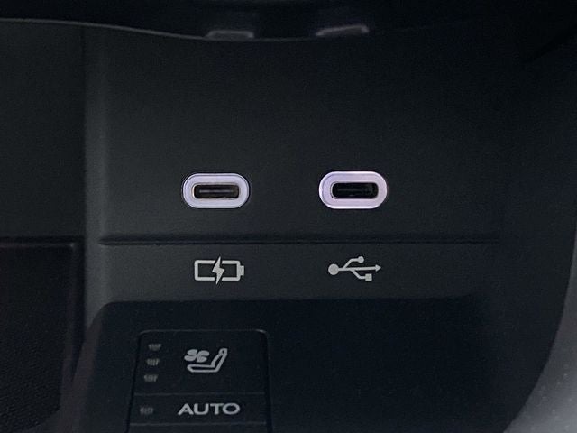 2025 Lexus LX 700h Luxury