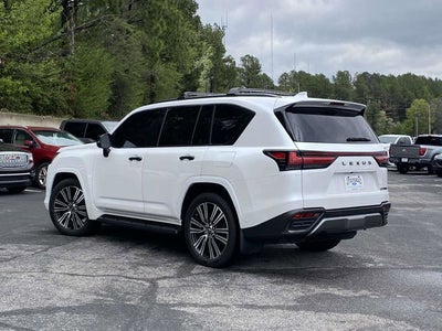 2025 Lexus LX 700h Luxury