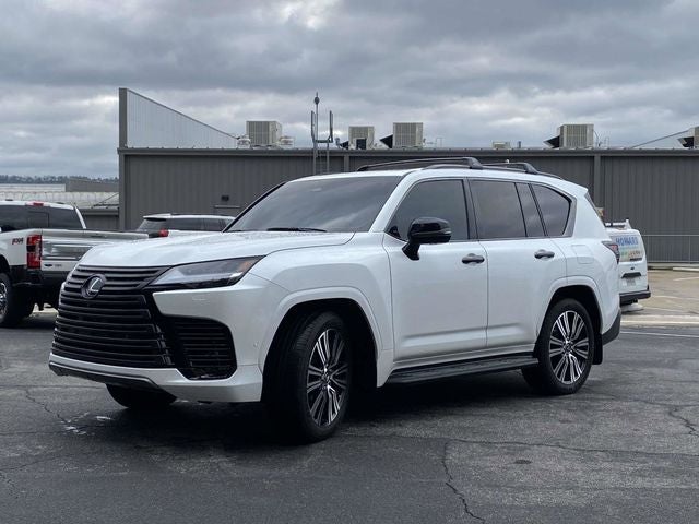 2025 Lexus LX 700h Luxury