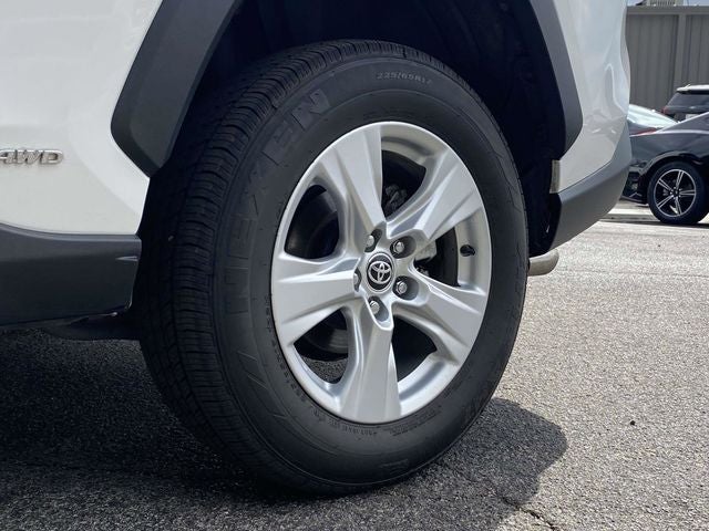 2020 Toyota RAV4 Hybrid LE