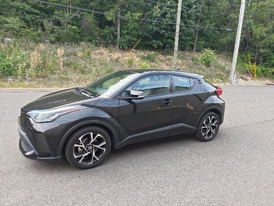 2022 Toyota C-HR XLE