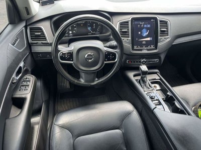 2020 Volvo XC90 T5 Momentum