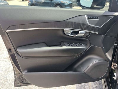 2020 Volvo XC90 T5 Momentum